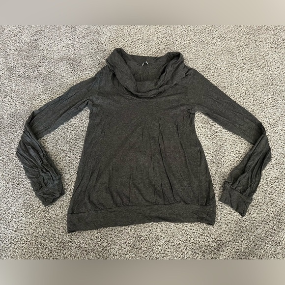 SPLENDID Medium Gray Knit Cowl Neck Tunic Top R $80 - Picture 2 of 7